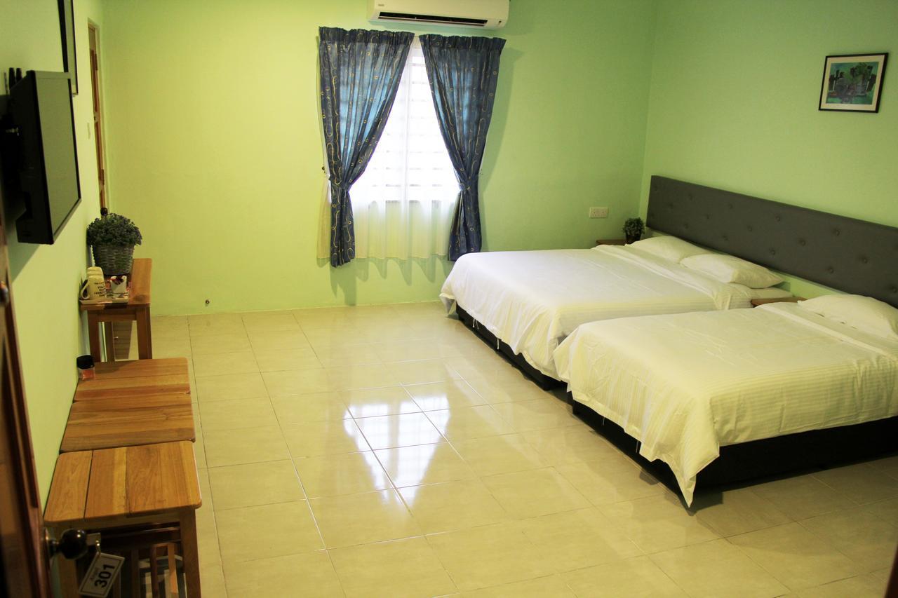 Angel Resthouse Hotel كُوالا تيرينغانو المظهر الخارجي الصورة