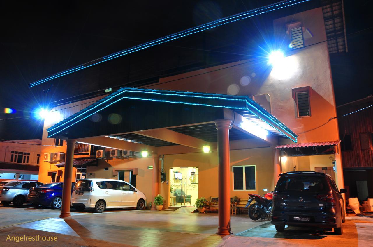 Angel Resthouse Hotel كُوالا تيرينغانو المظهر الخارجي الصورة
